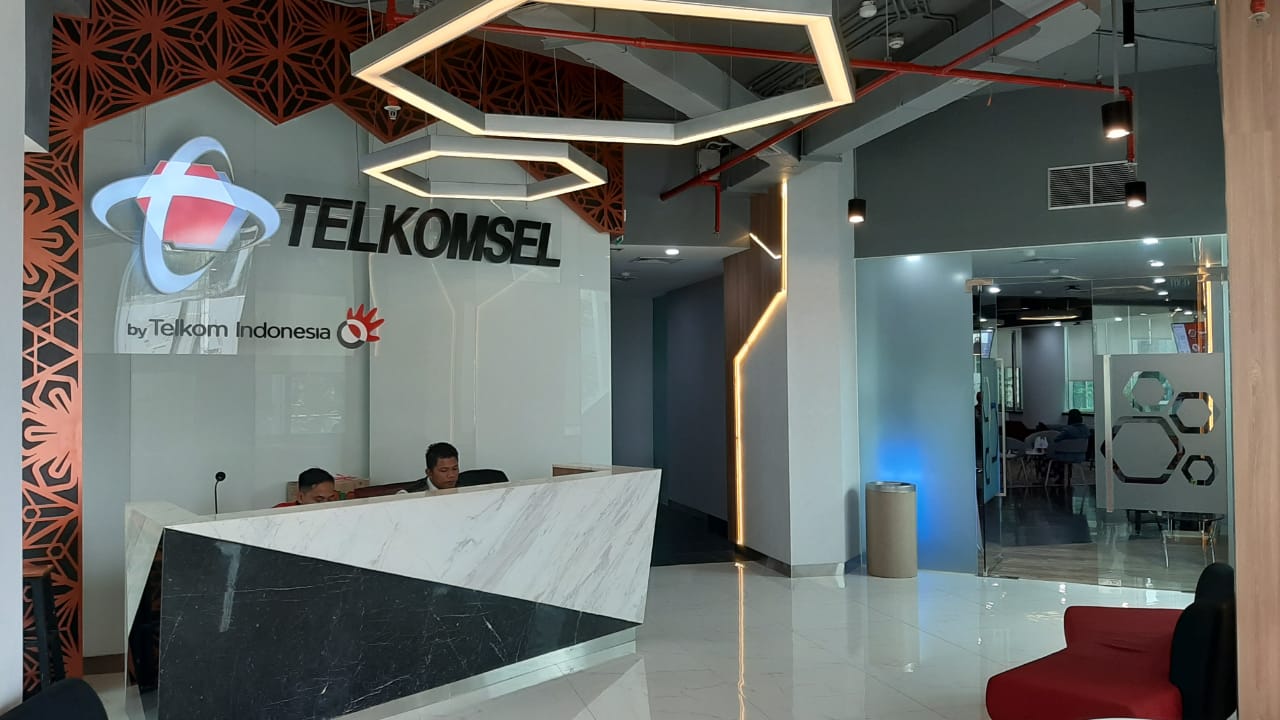 Fit Out Interior & Lighting Videotron Support of Grha Grapari Batam Centre